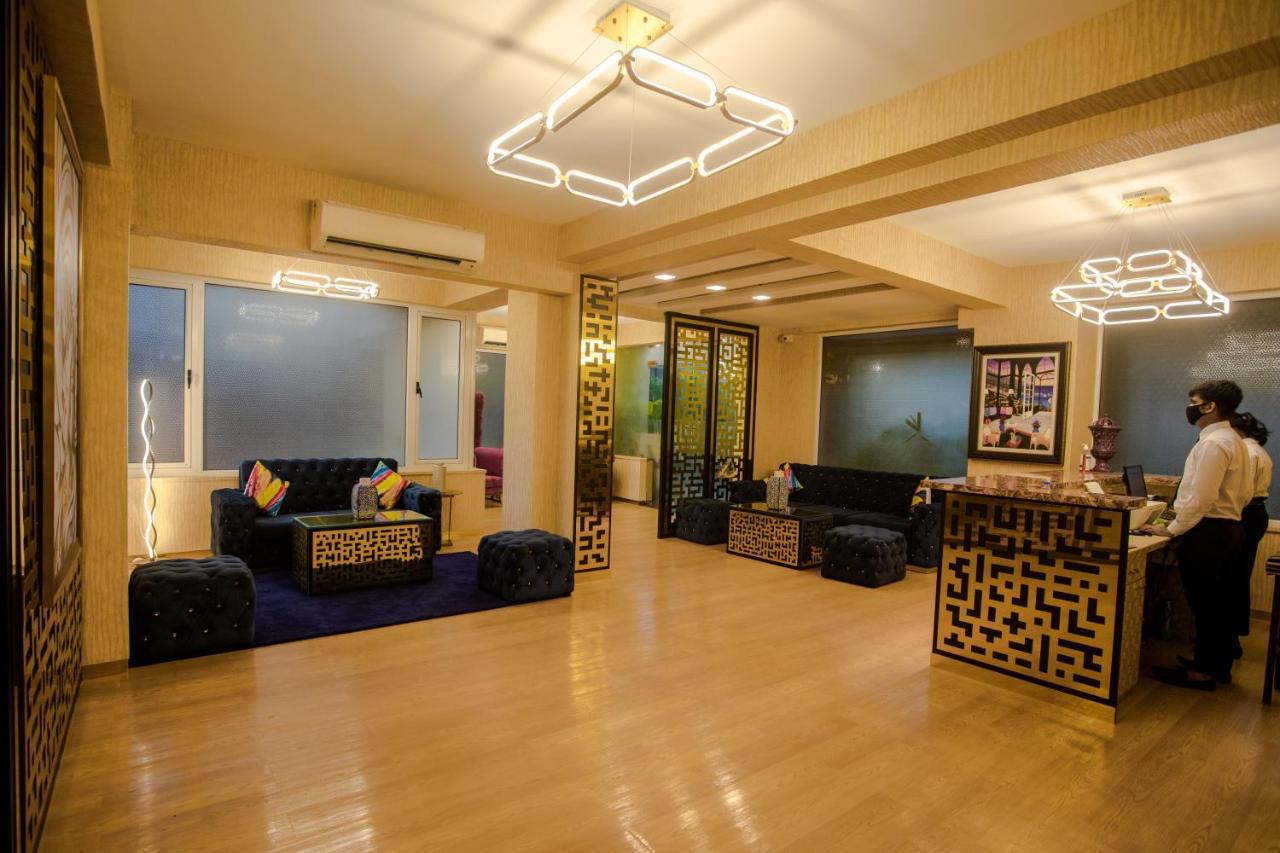 Encore Suites Goa Панаджи Екстериор снимка