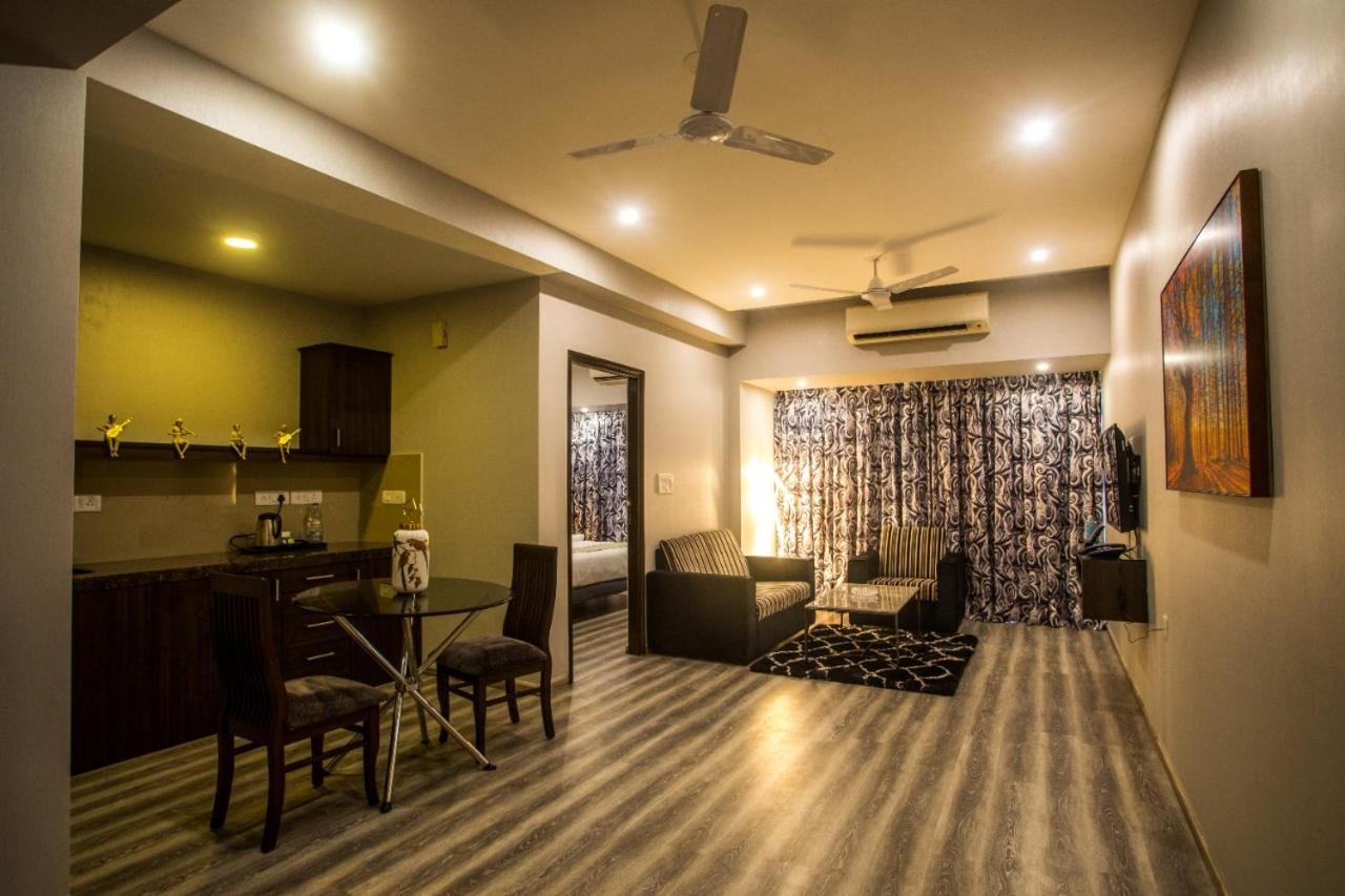 Encore Suites Goa Панаджи Екстериор снимка