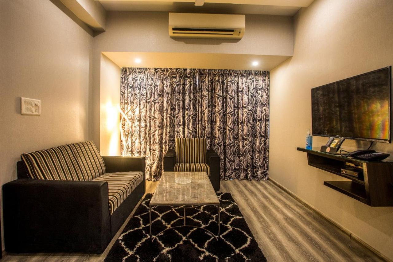 Encore Suites Goa Панаджи Екстериор снимка